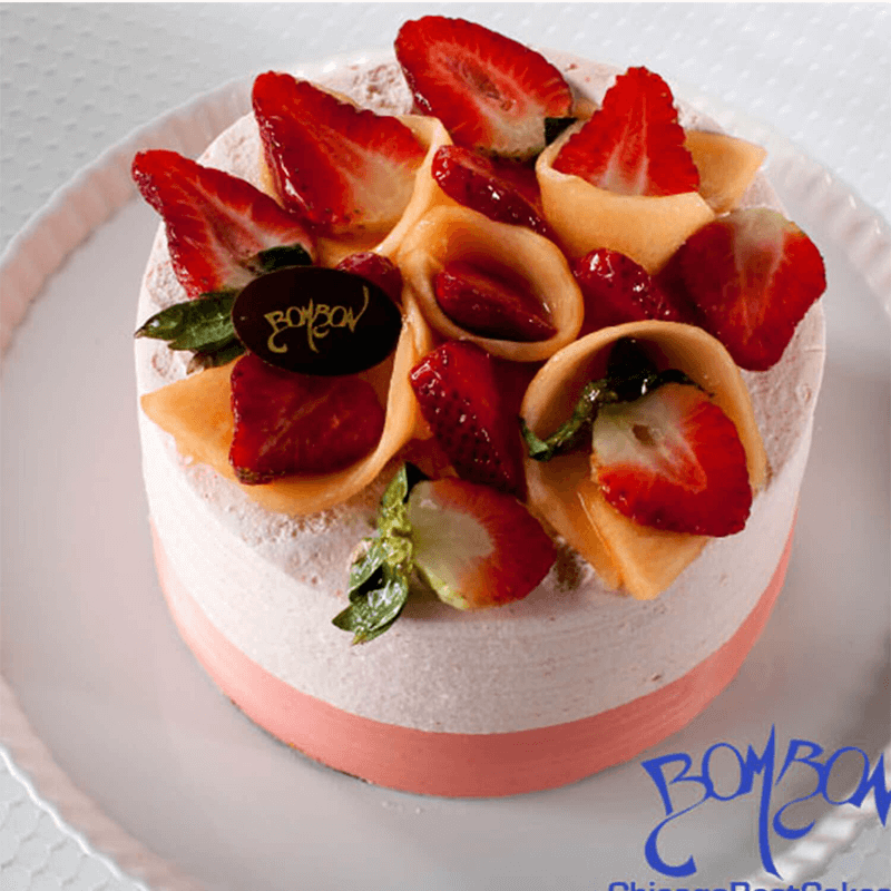 Guava strawberry cake