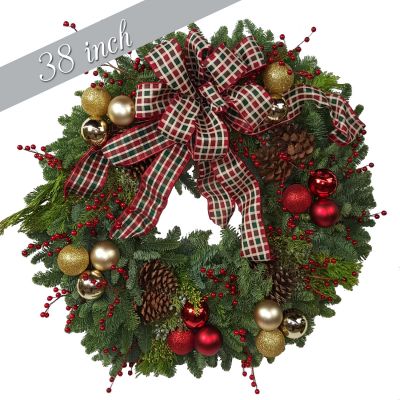 Traditional Wreath 38